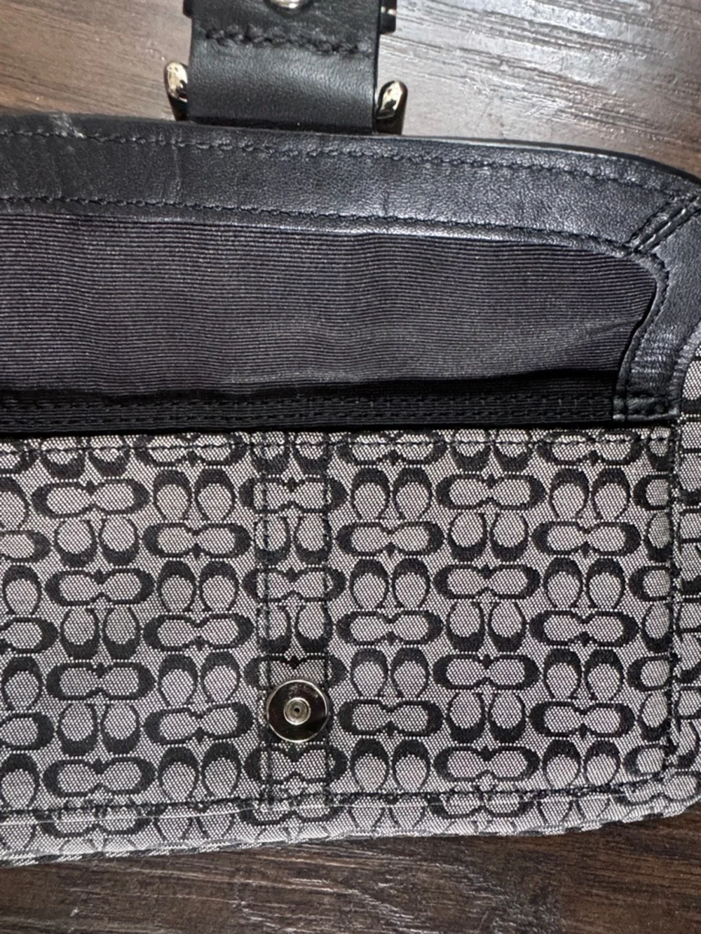 Coach SoHo Mini Signature Canvas Wristlet in Black and Gray, Excellent Condition